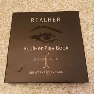 RealHer Play Book Eyeshadow Palette I